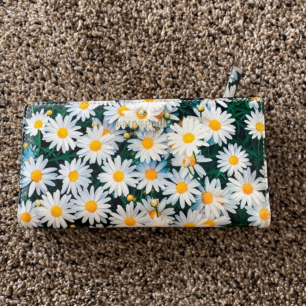 Used Kate spade wallet